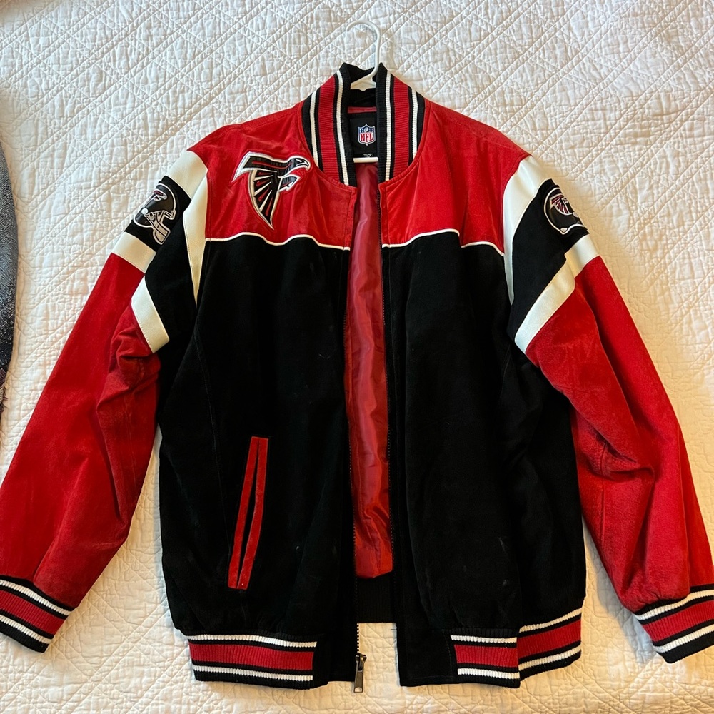 PMJ109 - Reebok, Men's, XXL, NFL Atlanta Falcons Suede jacket.